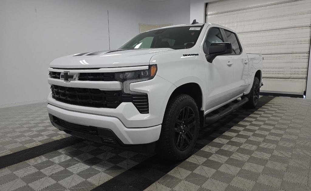 Chevrolet Silverado 1500 RST Crew Cab 4WD 2024