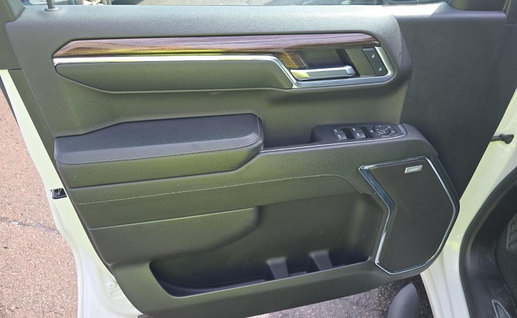 Chevrolet Silverado 1500 RST Crew Cab 4WD 2024