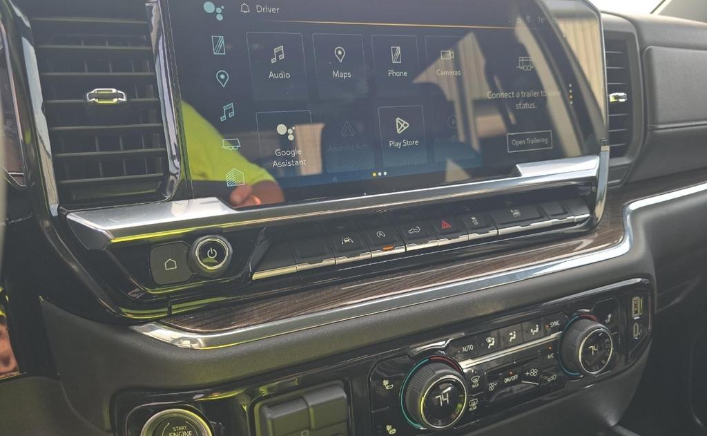 Chevrolet Silverado 1500 RST Crew Cab 4WD 2024