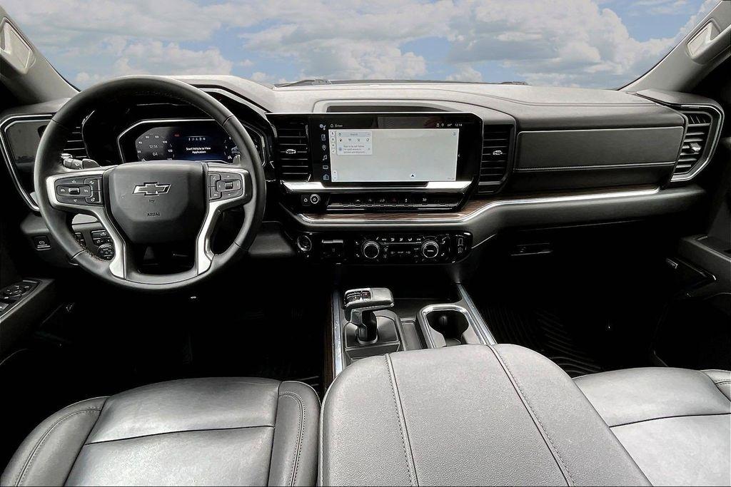 Chevrolet Silverado 1500 RST Crew Cab 4WD 2024