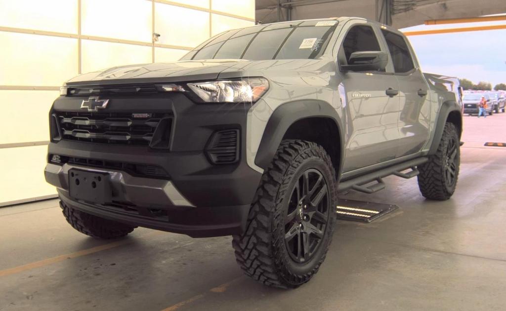 Chevrolet Colorado Trail Boss Crew Cab 4WD 2023