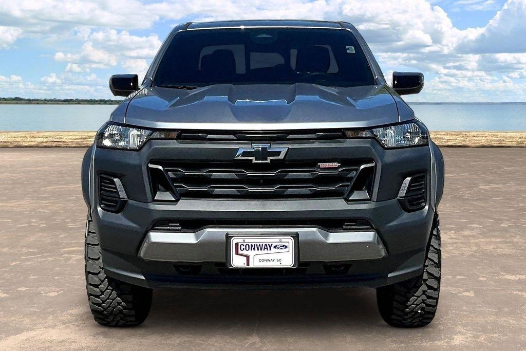 View vehicle photo 2