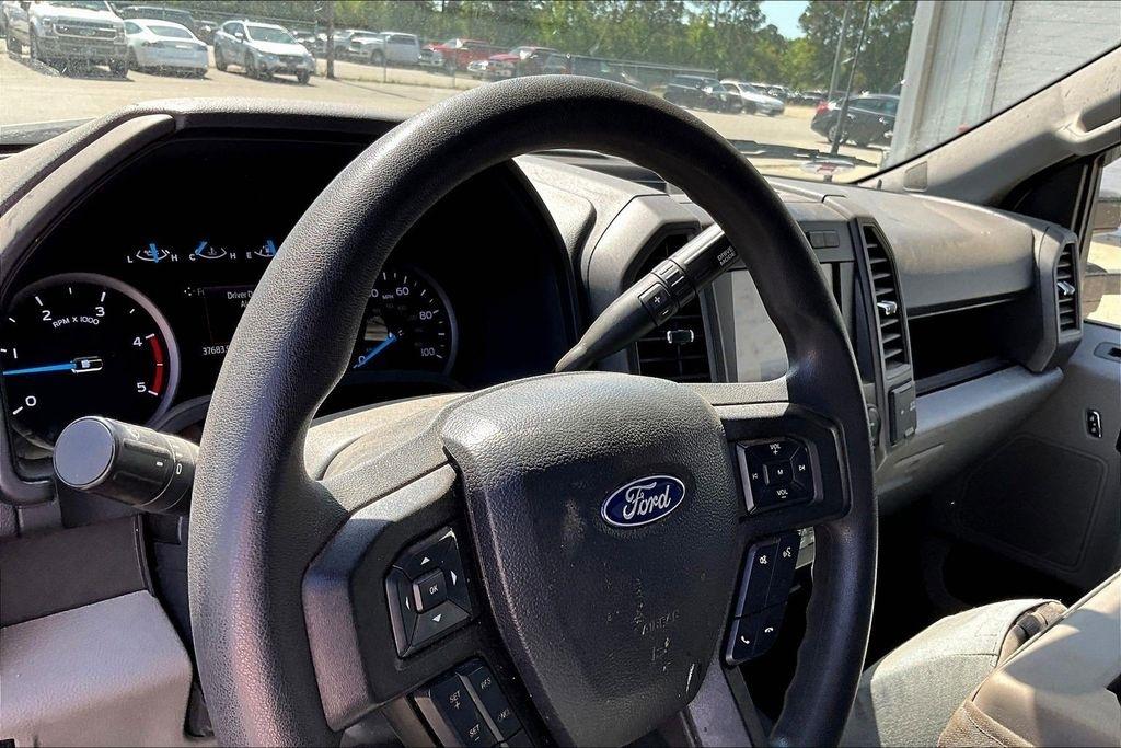 Ford F-450 SD XL Crew Cab DRW 4WD 2022