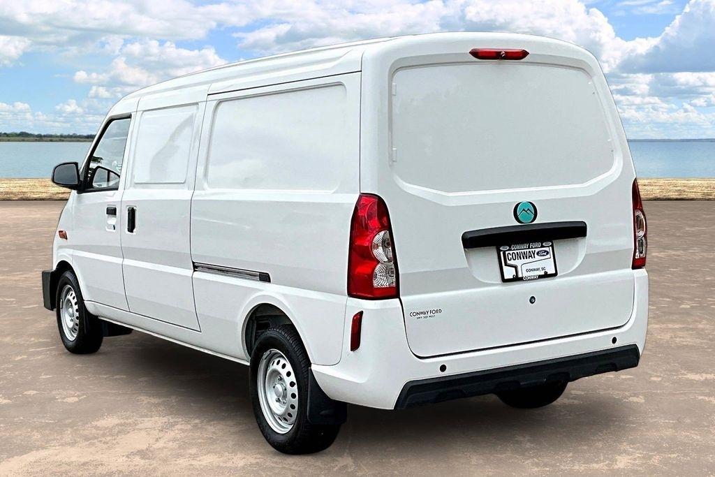 Nissan NX  2024