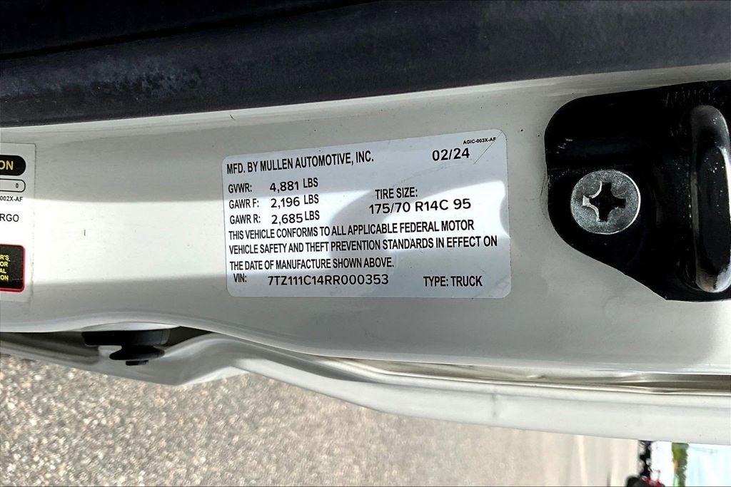 Nissan NX  2024