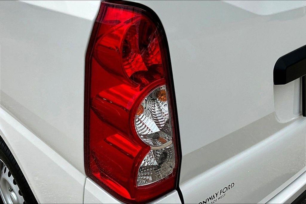 Nissan NX  2024