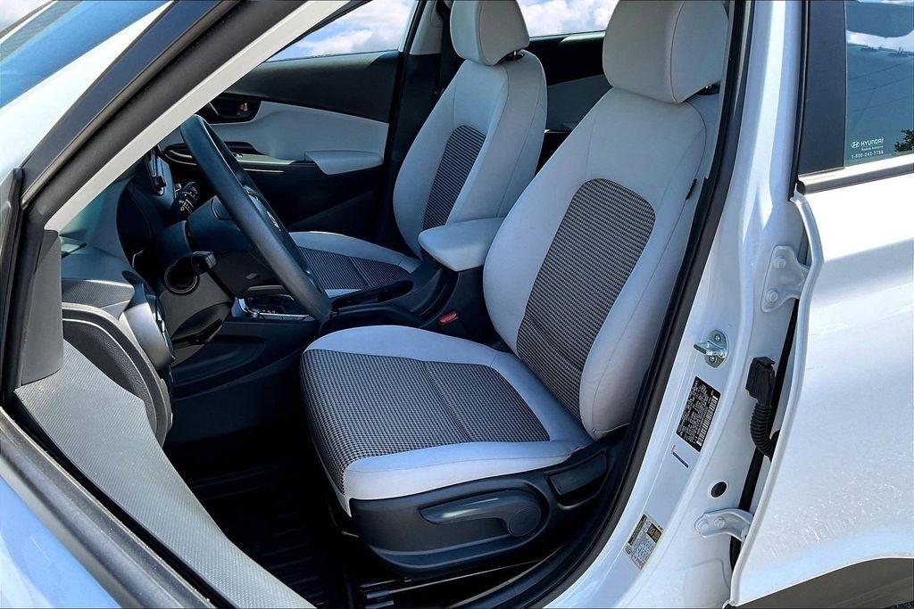 Hyundai Kona SE AWD 2023