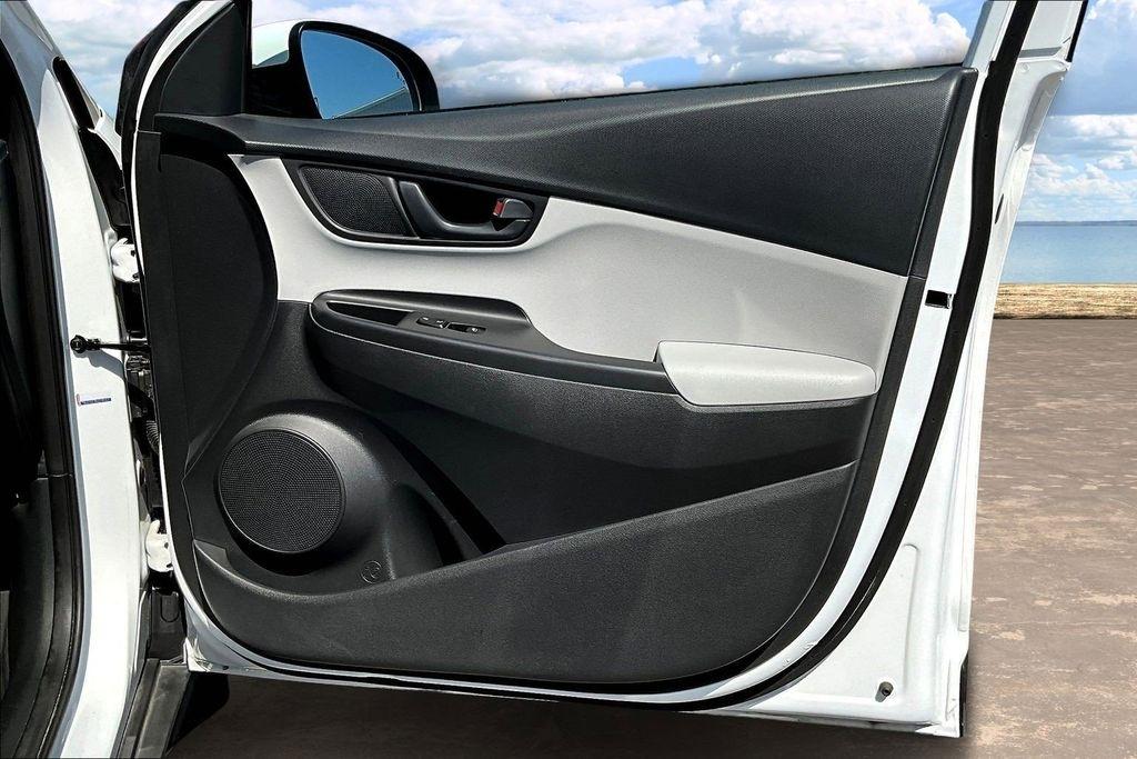 Hyundai Kona SE AWD 2023