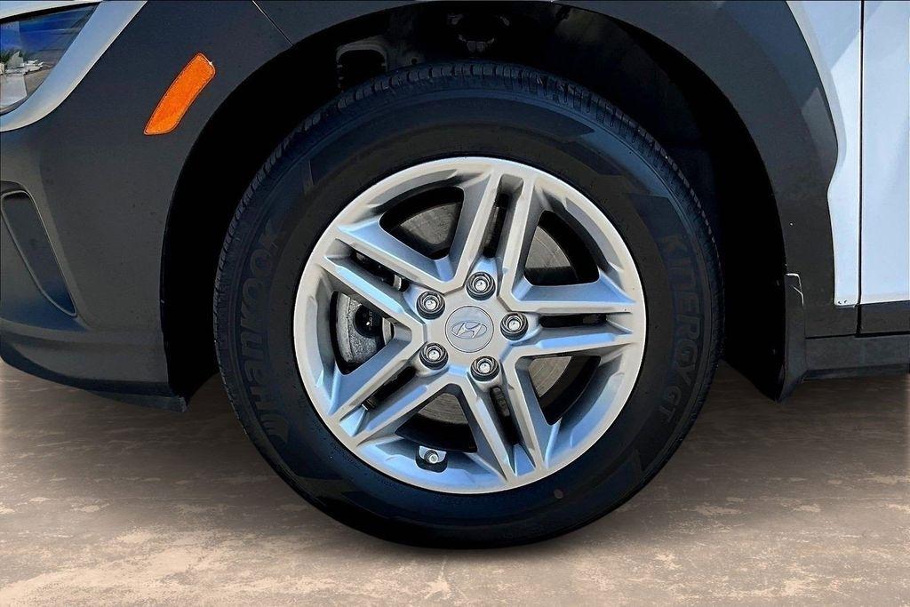 Hyundai Kona SE AWD 2023