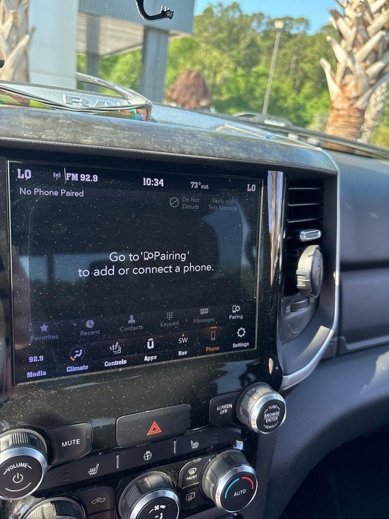 RAM 1500 Big Horn Crew Cab SWB 4WD 2021