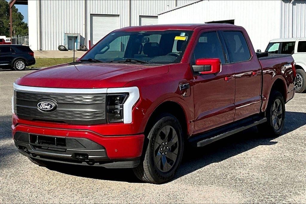 Ford F-150 Lightning Lariat 2024