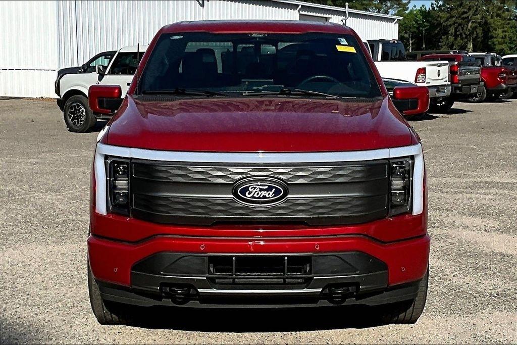 Ford F-150 Lightning Lariat 2024