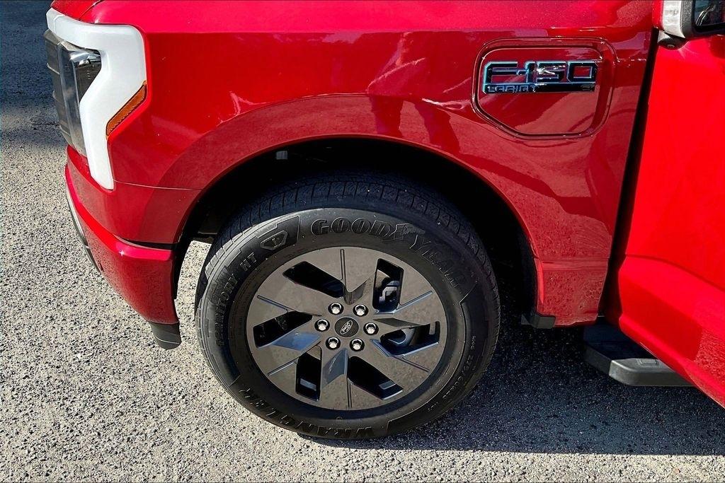 Ford F-150 Lightning Lariat 2024