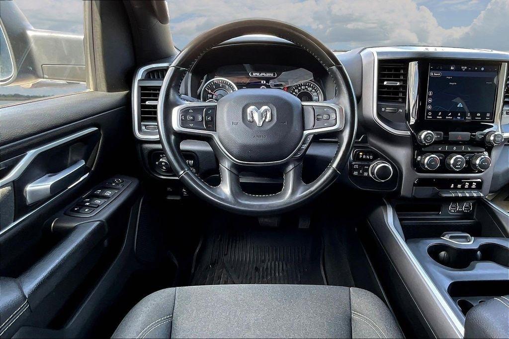 RAM 1500 Big Horn Crew Cab LWB 4WD 2022