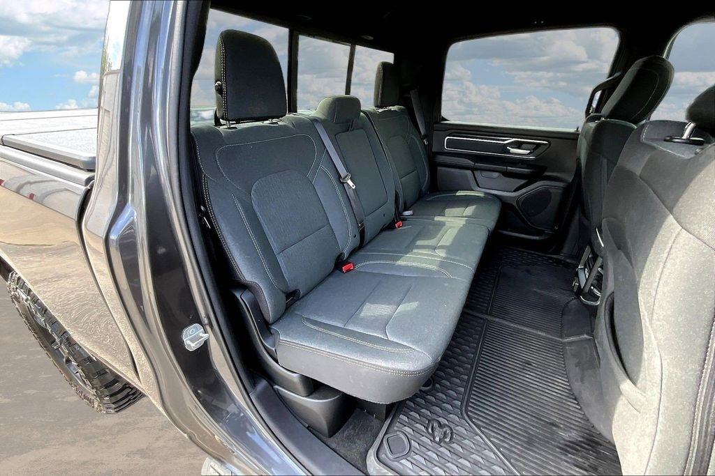RAM 1500 Big Horn Crew Cab LWB 4WD 2022