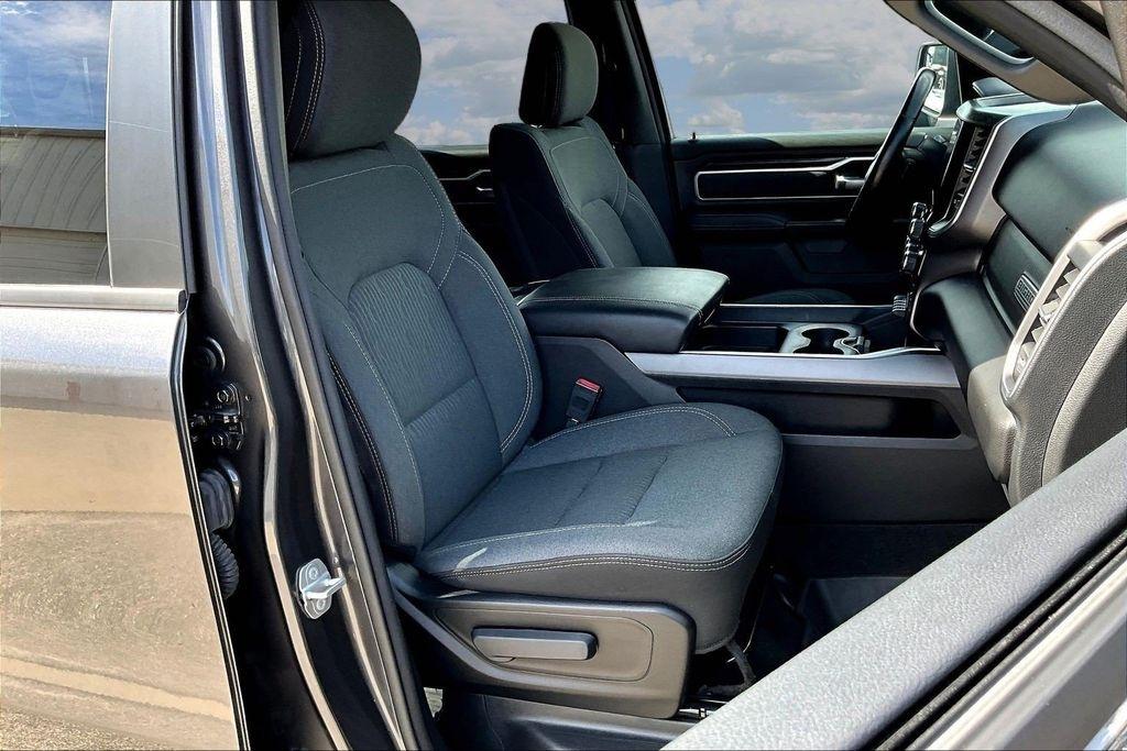 RAM 1500 Big Horn Crew Cab LWB 4WD 2022