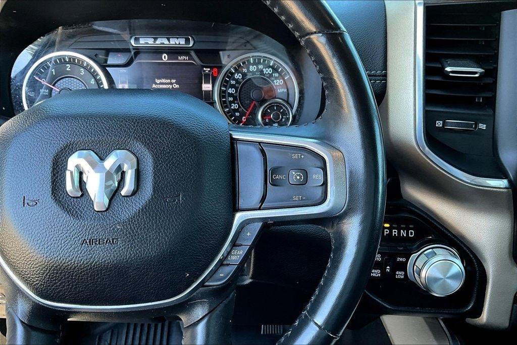 RAM 1500 Laramie Crew Cab SWB 4WD 2022