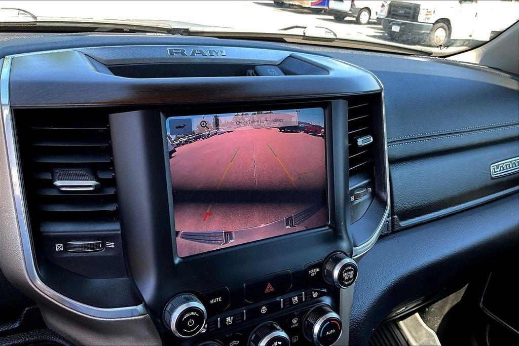 RAM 1500 Laramie Crew Cab SWB 4WD 2022