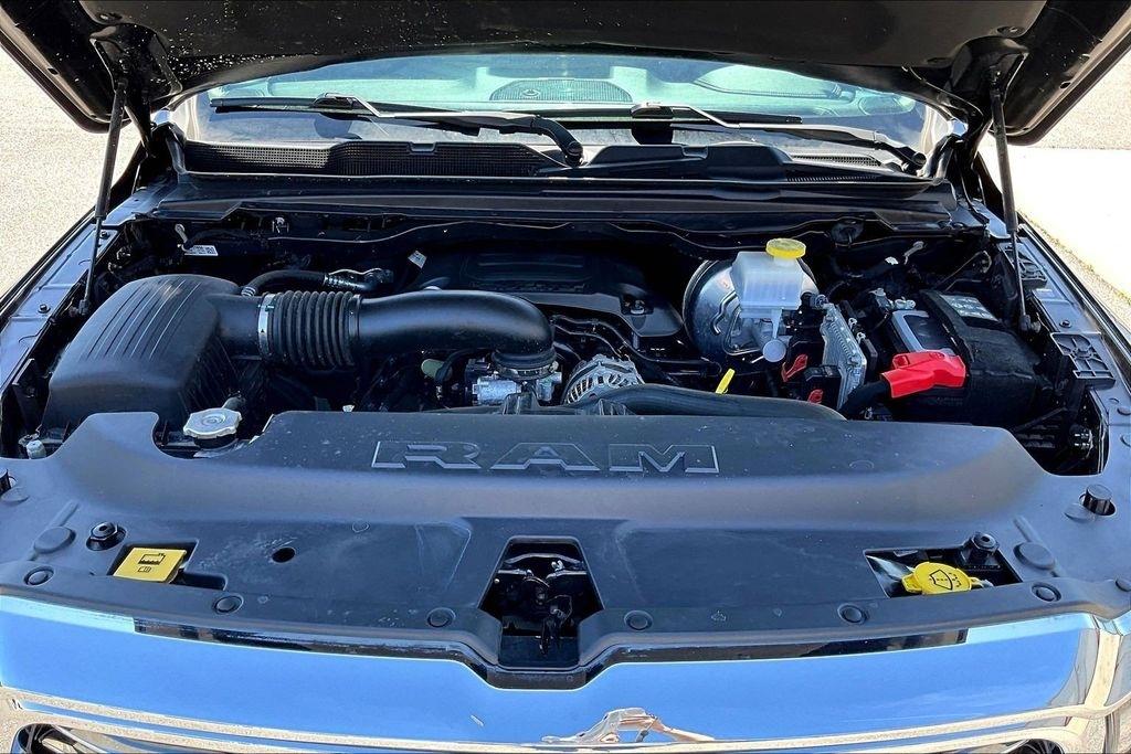 RAM 1500 Laramie Crew Cab SWB 4WD 2022