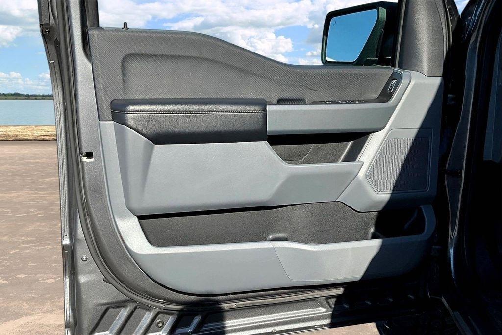 Ford F-150 Lariat SuperCrew 5.5-ft. Bed 4WD 2023
