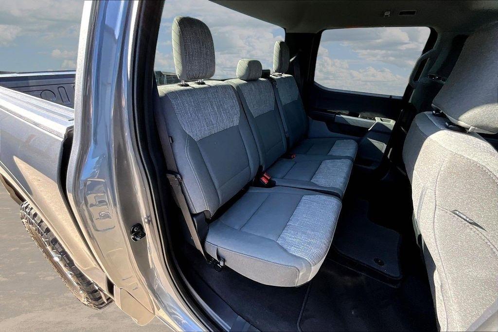 Ford F-150 Lariat SuperCrew 5.5-ft. Bed 4WD 2023