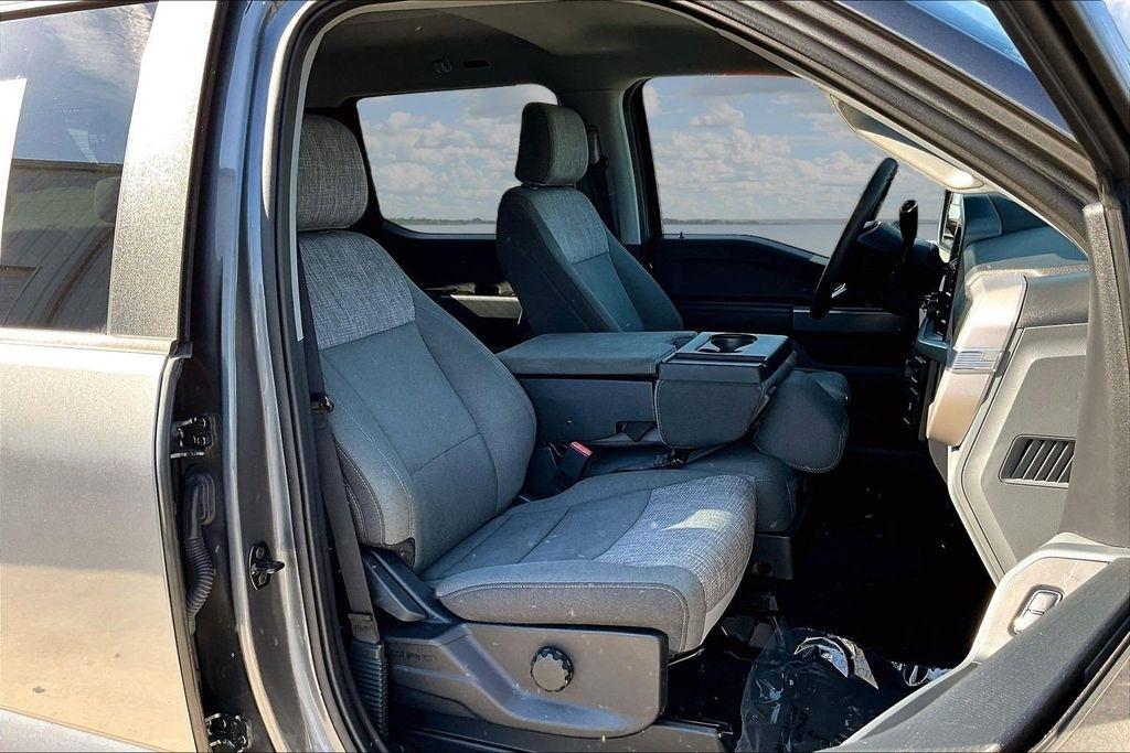 Ford F-150 Lariat SuperCrew 5.5-ft. Bed 4WD 2023