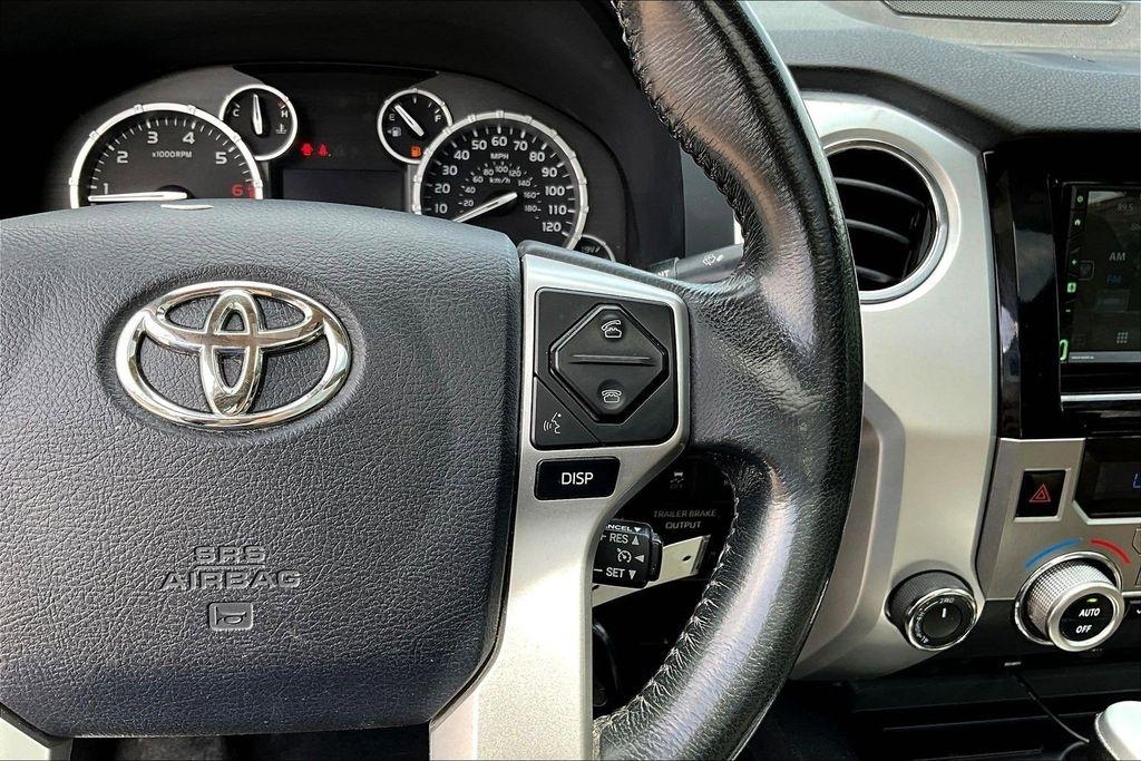 Toyota Tundra Limited 5.7L FFV CrewMax 4WD 2017