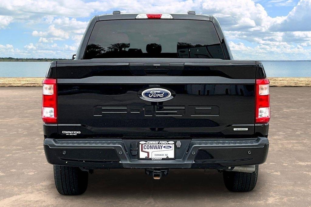 View vehicle photo 5