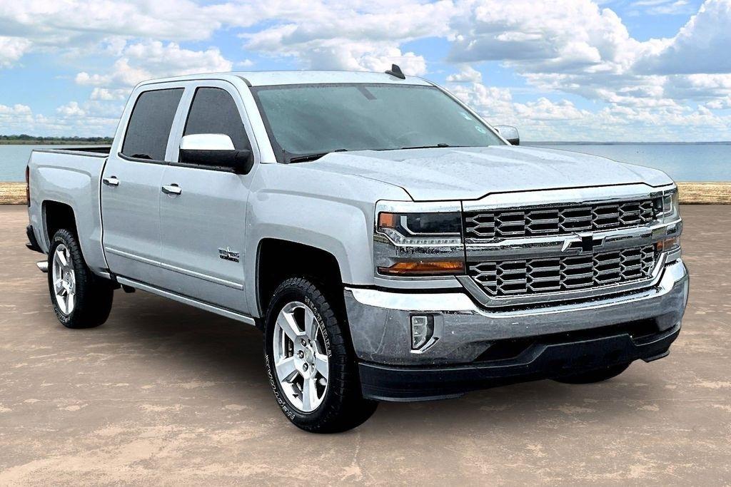 2017 Chevrolet Silverado 1500 LT Crew Cab 2WD
