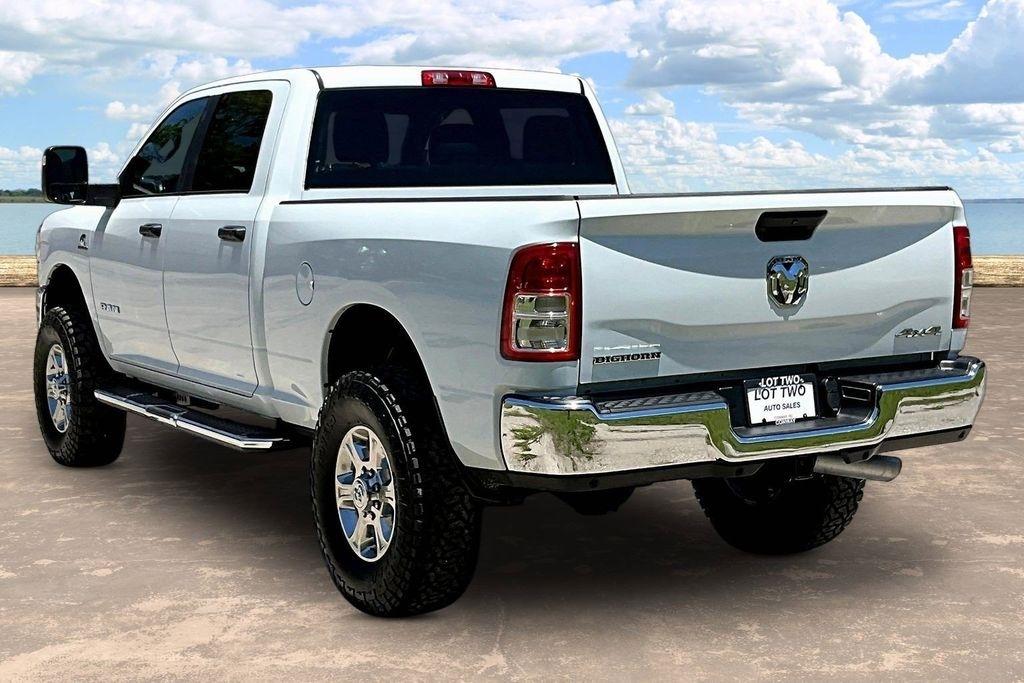 RAM 2500 Tradesman Crew Cab SWB 4WD 2024