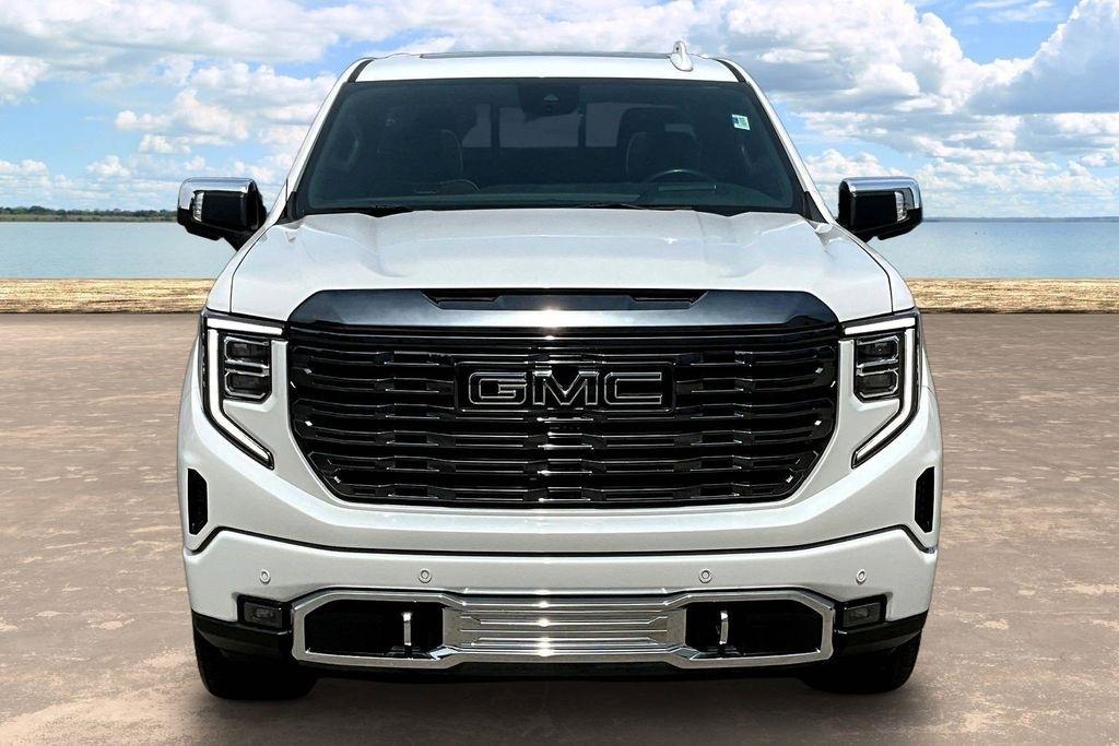 GMC Sierra 1500 Denali Ultimate Crew Cab 4WD 2023