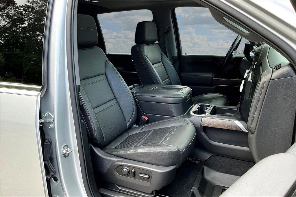 GMC Sierra 2500HD Denali Crew Cab 4WD 2020