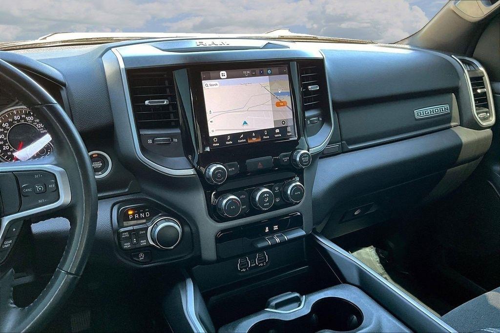 RAM 1500 Big Horn Crew Cab SWB 4WD 2022
