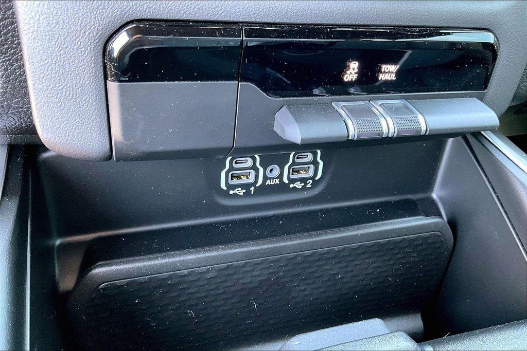 RAM 1500 Big Horn Crew Cab SWB 4WD 2022