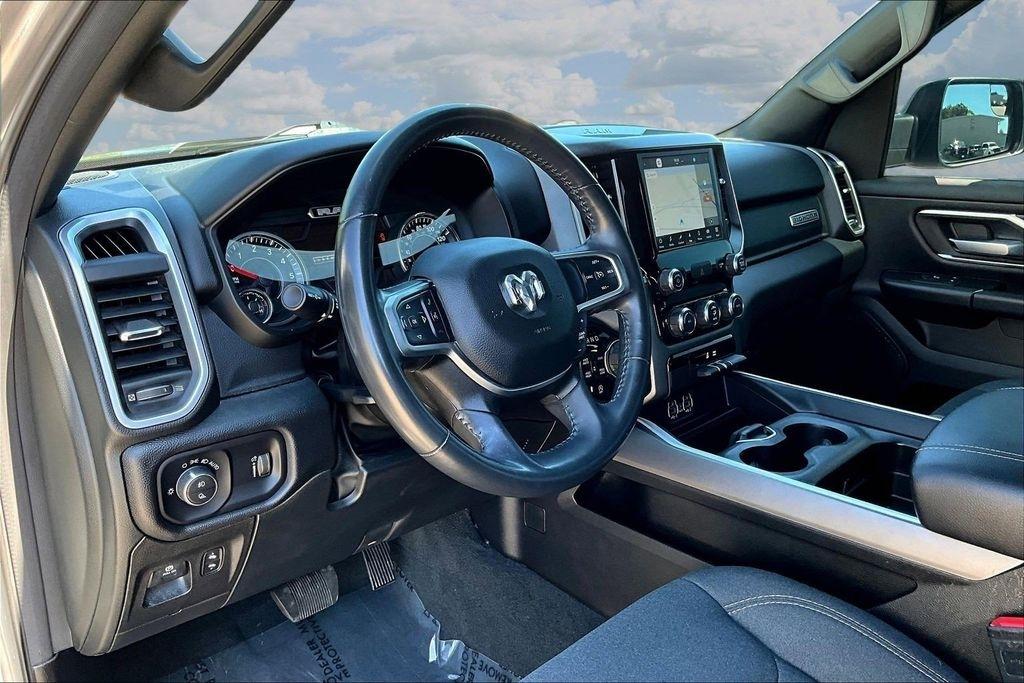 RAM 1500 Big Horn Crew Cab SWB 4WD 2022