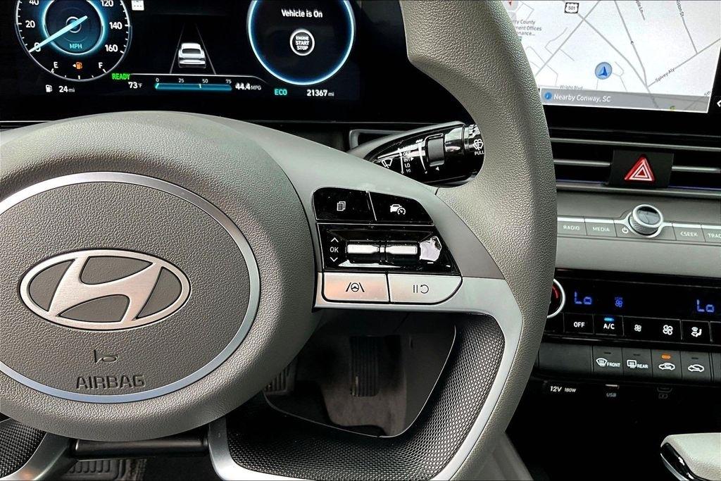 Hyundai Elantra Blue Hybrid 2024