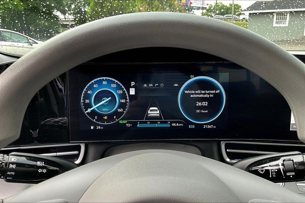 Hyundai Elantra Blue Hybrid 2024