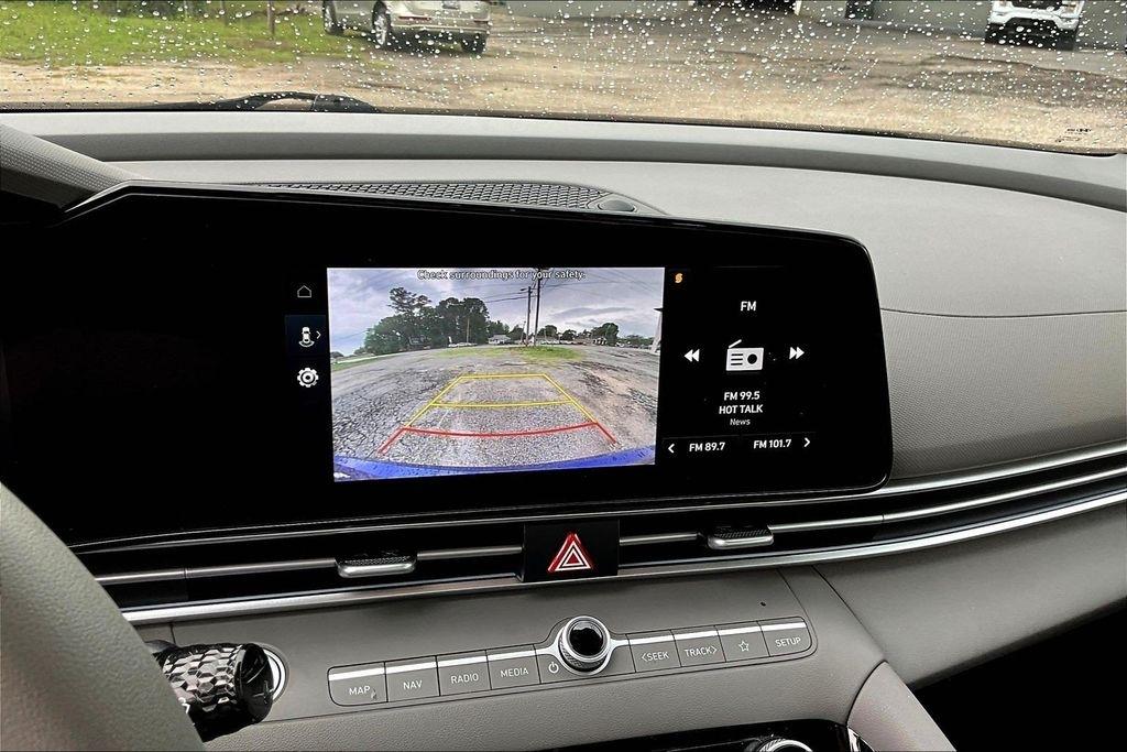 Hyundai Elantra Blue Hybrid 2024