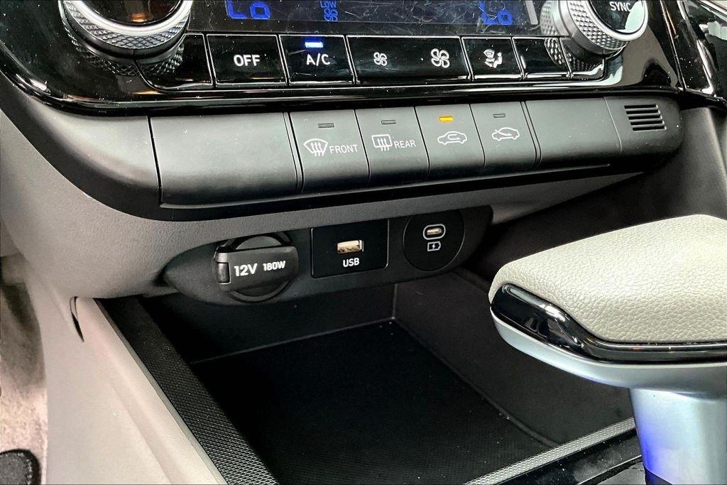 Hyundai Elantra Blue Hybrid 2024