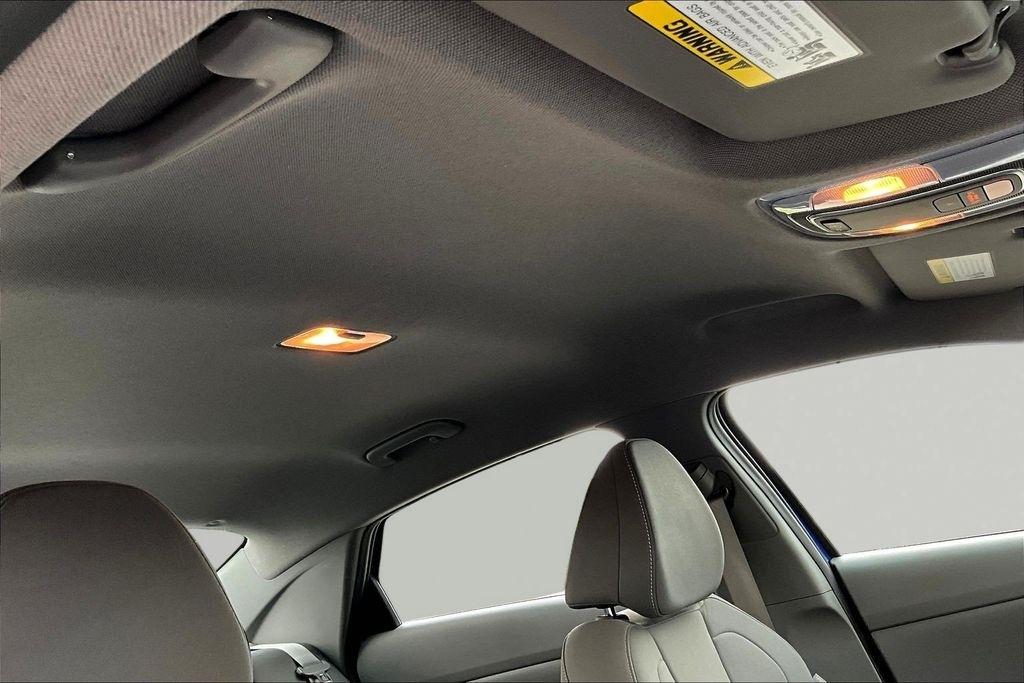 Hyundai Elantra Blue Hybrid 2024