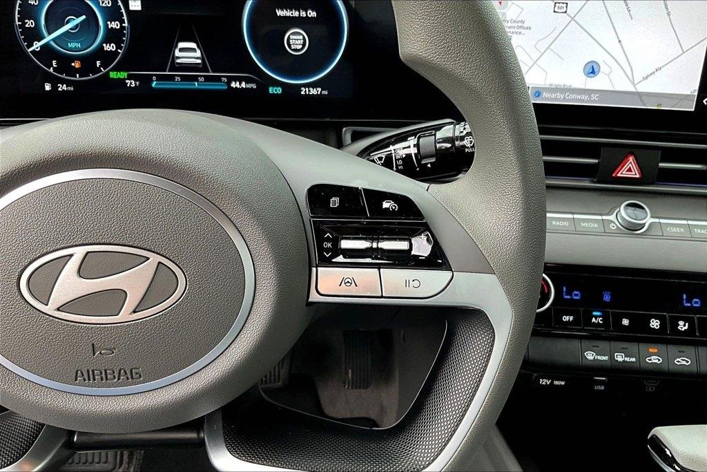 Hyundai Elantra Blue Hybrid 2024