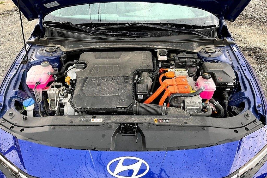 Hyundai Elantra Blue Hybrid 2024