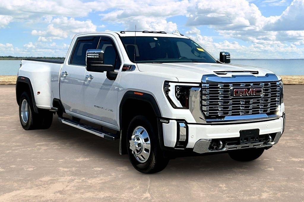 2024 GMC Sierra 3500HD Denali Crew Cab 4WD