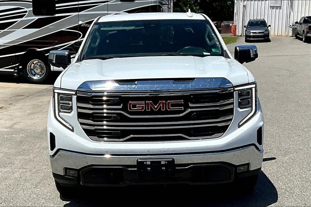 GMC Sierra 1500 SLT Crew Cab 4WD 2025
