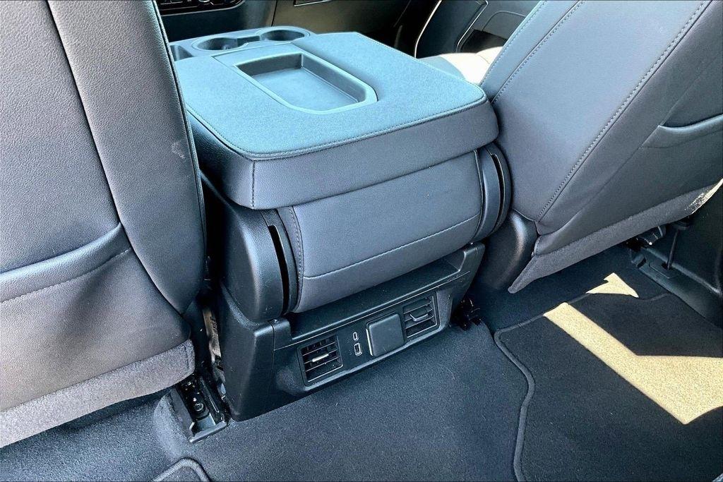 GMC Sierra 1500 SLT Crew Cab 4WD 2025