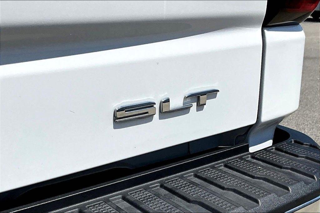 GMC Sierra 1500 SLT Crew Cab 4WD 2025