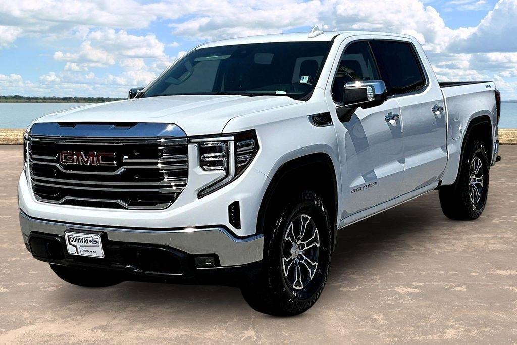GMC Sierra 1500 SLT Crew Cab 4WD 2025