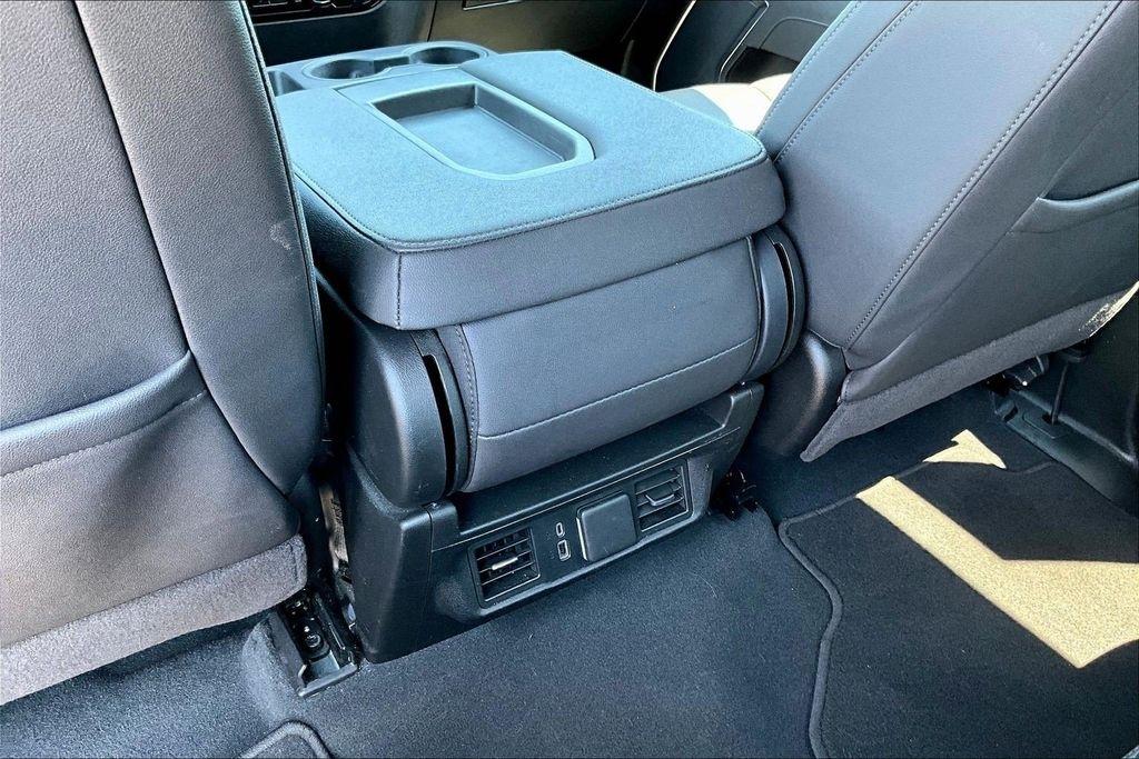 GMC Sierra 1500 SLT Crew Cab 4WD 2025