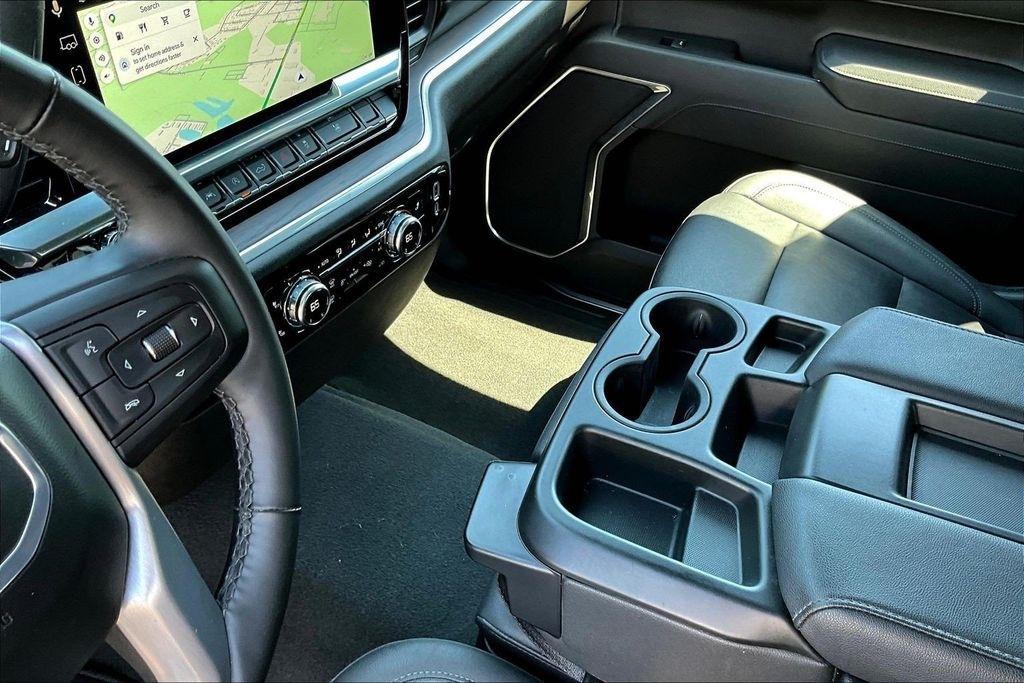 GMC Sierra 1500 SLT Crew Cab 4WD 2025
