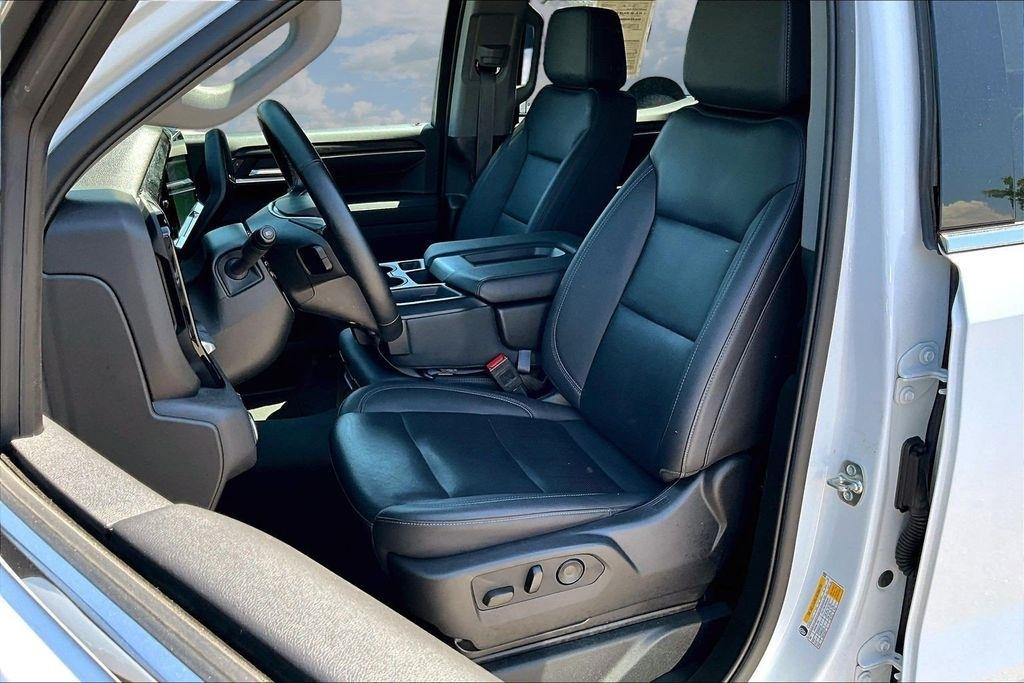 GMC Sierra 1500 SLT Crew Cab 4WD 2025